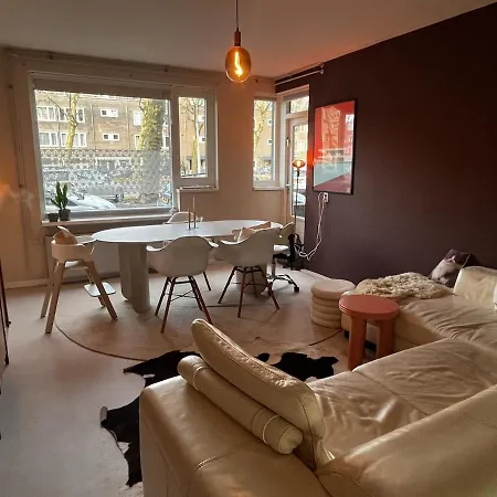 With Garden In The Heart Of The City Apartment